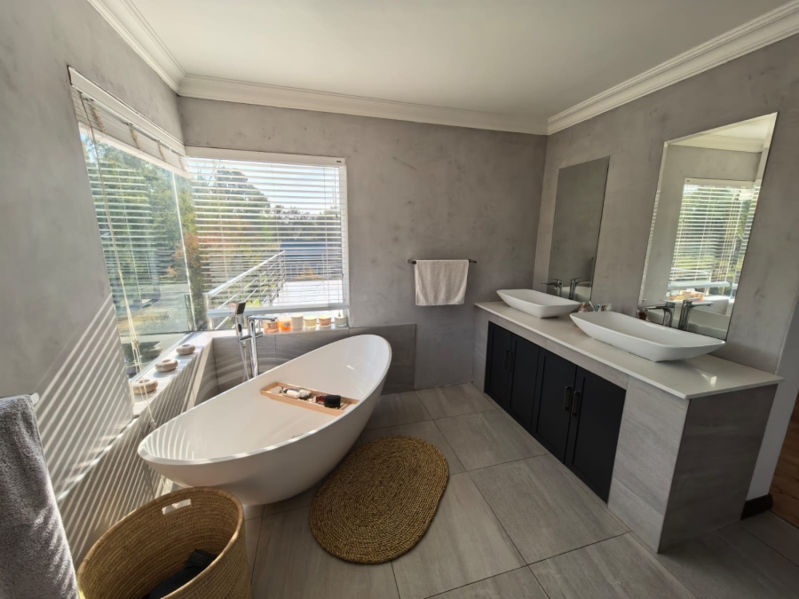 4 Bedroom Property for Sale in Vaal de Grace Golf Estate North West
